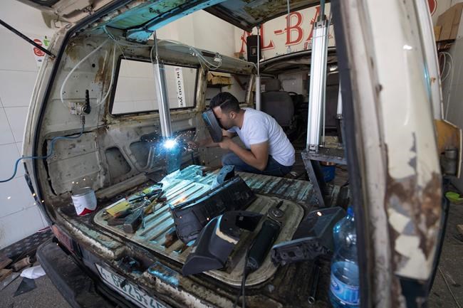 Food trucks provide rare bright spot in hard-hit West Bank | iNFOnews.ca Food trucks provide rare bright spot in hard-hit West Bank | iNFOnews.ca