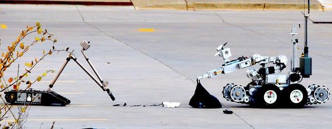 Records: Phone failed to trigger bomb outside police station | iNFOnews.ca CP305061586