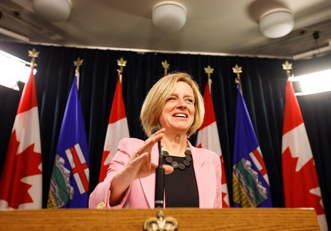Shock and oil: Alberta premier threatens to turn off taps in B.C. dispute | iNFOnews.ca CP685627440