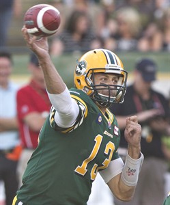 Eskimos quarterback Reilly named CFL's top offensive player for July | iNFOnews.ca