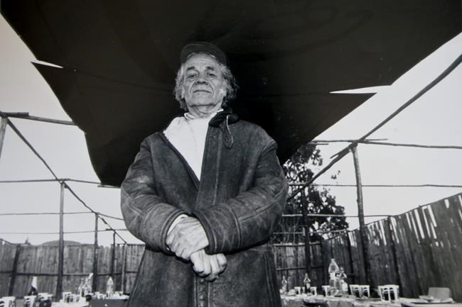 Chilean poet, physicist Nicanor Parra dies at 103 | iNFOnews.ca CP1121449616