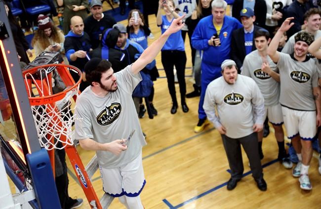 Faith before basketball for Yeshiva University champions | iNFOnews.ca