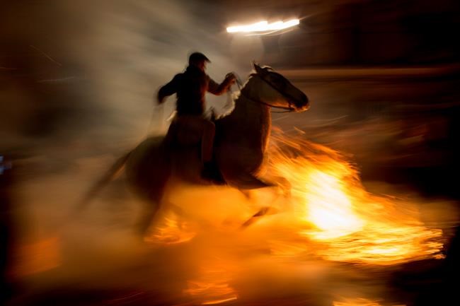 Spanish ritual of horses and fire survives time and critics | iNFOnews.ca Spanish ritual of horses and fire survives time and critics | iNFOnews.ca