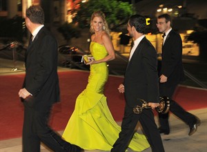 'Homeland,' 'Modern Family' enjoying the moment with big nights at Emmys | iNFOnews.ca CP20221166