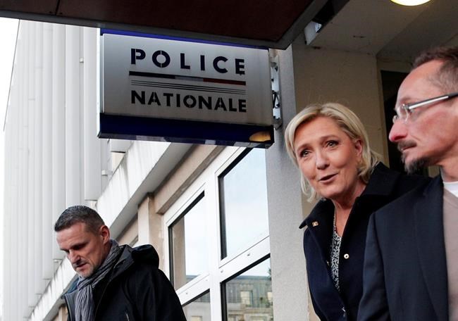 French far-right candidate Le Pen opposes dual citizenship | iNFOnews.ca