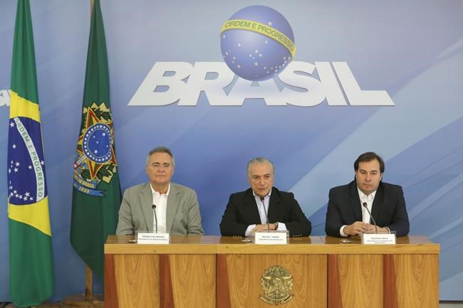 Brazilian protesters call for embattled president's ouster | iNFOnews.ca CP1952891853