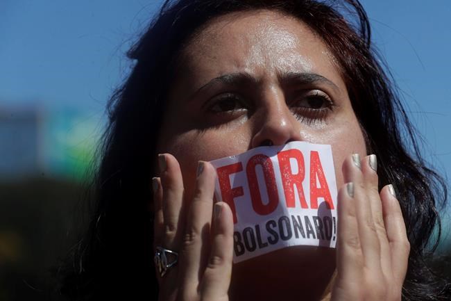 Nation-wide education protests in Brazil against budget cuts | iNFOnews.ca