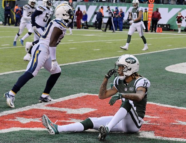 Chargers beat Jets 14-7 to keep post-season hopes alive | iNFOnews.ca