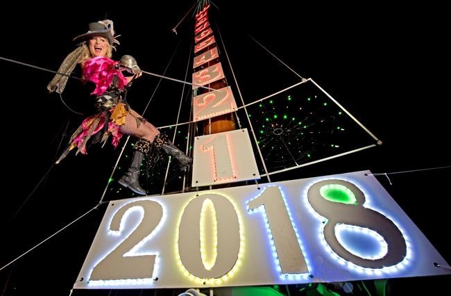 Fireworks, prayers as revelers around the world ring in 2018 | iNFOnews.ca