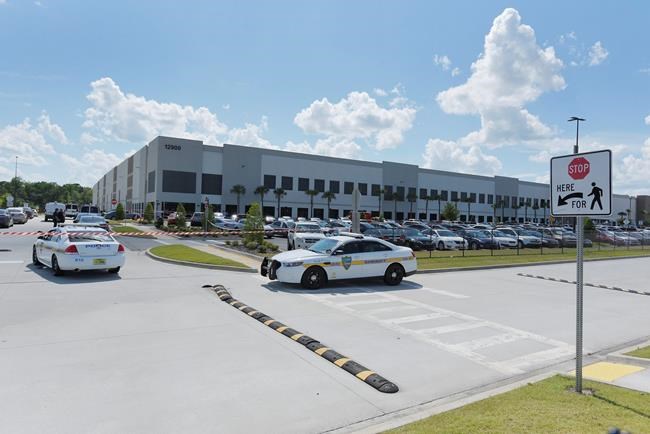 1 killed, 1 injured in shooting at Florida Amazon facility | iNFOnews.ca 1 killed, 1 injured in shooting at Florida Amazon facility | iNFOnews.ca