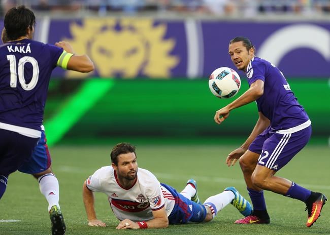 Kaka's late PK lifts Orlando City over Toronto FC 3-2 | iNFOnews.ca