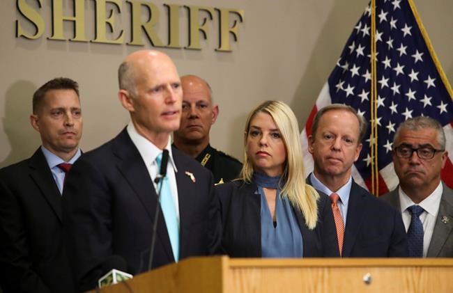 Classes continue but Florida parents traumatized by shooting | iNFOnews.ca