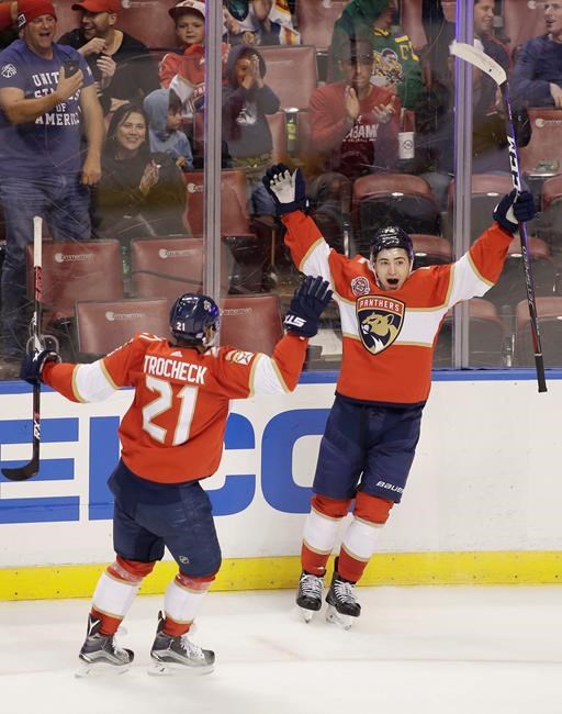 Barkov scores twice, Panthers beat Senators 5-1 | iNFOnews.ca Barkov scores twice, Panthers beat Senators 5-1 | iNFOnews.ca