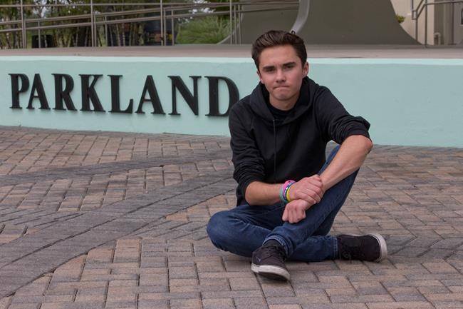 Gun-reform activists spur voter registration at high schools | iNFOnews.ca