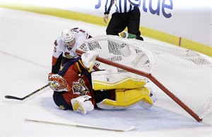 Anderson gets shutout, MacArthur scores to lead Senators over Panthers 1-0 before small crowd | iNFOnews.ca CP30273719