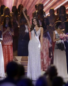 Miss Colombia Paulina Vega crowned Miss Universe, Miss USA named 1st runner-up | iNFOnews.ca Miss Colombia Paulina Vega crowned Miss Universe, Miss USA named 1st runner-up | iNFOnews.ca