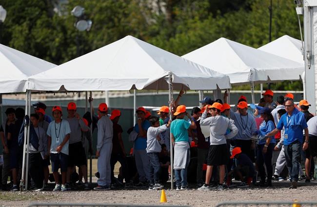 Critics decry long-distance counselling for migrant teens | iNFOnews.ca CP2011794909