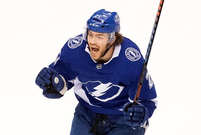 Lightning outlast Blue Jackets 3-2 in 5 OT thriller | iNFOnews.ca