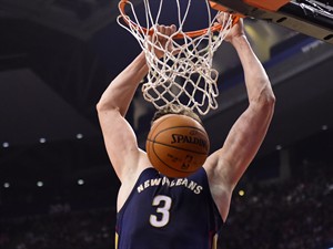 Toronto Raptors drop 95-93 decision to New Orleans finish homestand 2-4 | iNFOnews.ca CP31531442