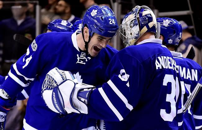 James van Riemsdyk breaks scoring slump, Leafs beat Wings | iNFOnews.ca