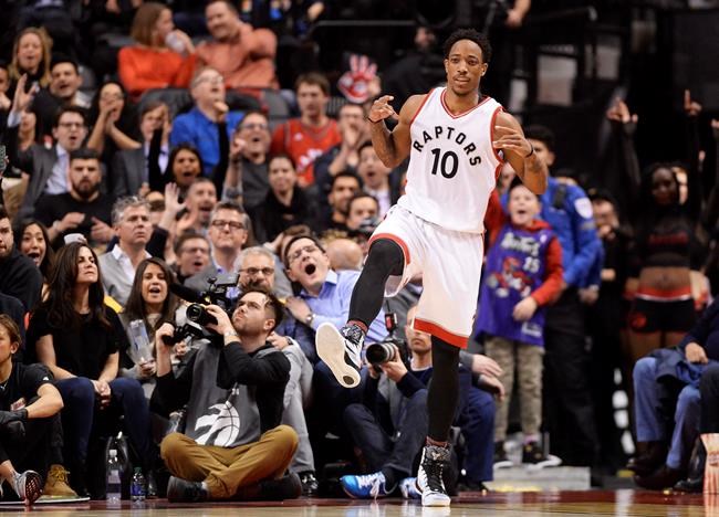 DeRozan scores 31 points in return to lift Raptors 118-109 over Clippers | iNFOnews.ca