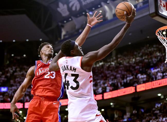 Leonard hits winning basket and Raptors headed to conference finals vs. Bucks | iNFOnews.ca CP1955126794