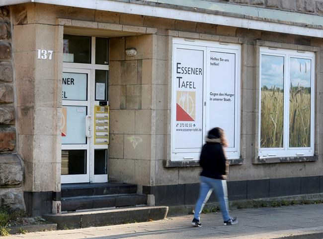 German food bank criticized, praised for anti-migrant stance | iNFOnews.ca German food bank criticized, praised for anti-migrant stance | iNFOnews.ca