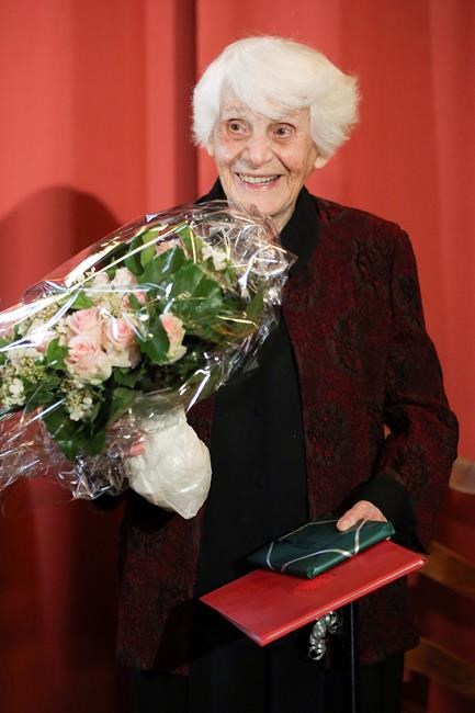 Germany: Doctorate recipient who defied Nazis dies at 104 | iNFOnews.ca