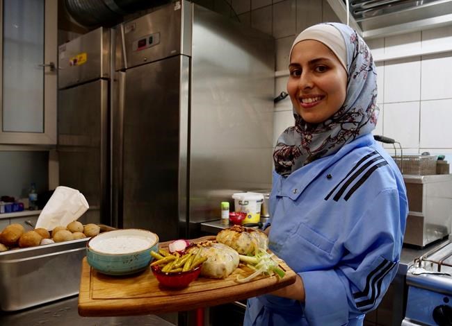 A taste of home: Syrian TV-chef opens restaurant in Berlin | iNFOnews.ca