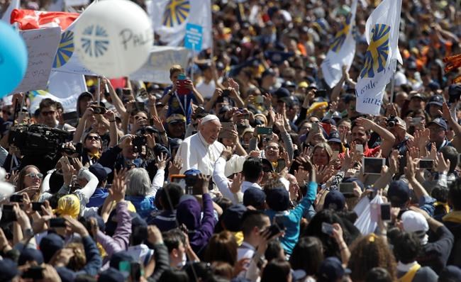 Pope to Venezuela: avoid more violence, respect human rights | iNFOnews.ca