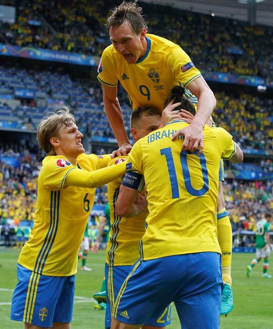 Ibrahimovic helps Sweden rescue 1-1 draw with Ireland | iNFOnews.ca