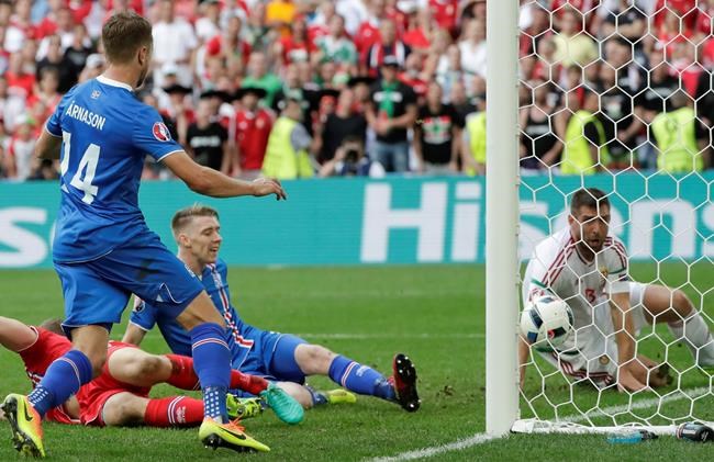 Hungary salvages 1-1 draw with Iceland amid crowd trouble | iNFOnews.ca Hungary salvages 1-1 draw with Iceland amid crowd trouble | iNFOnews.ca