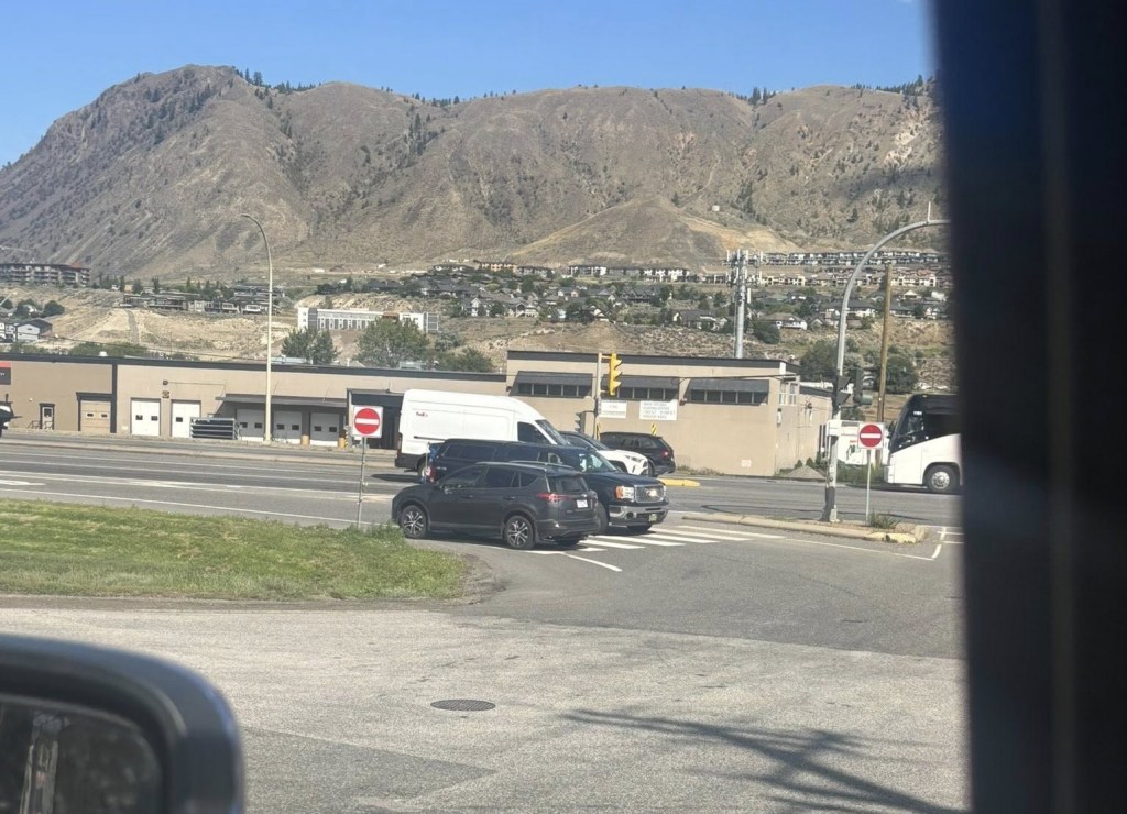 iN PHOTOS: 10 goofy things spotted in traffic in Kamloops, Okanagan | iNwheels iN PHOTOS: 10 goofy things spotted in traffic in Kamloops, Okanagan | iNwheels
