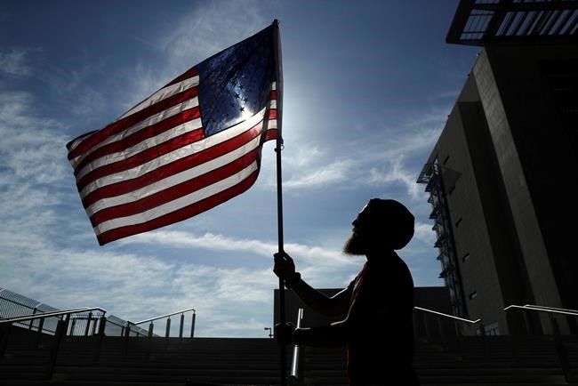 Jury refuses to convict 4 in Nevada ranch standoff retrial | iNFOnews.ca