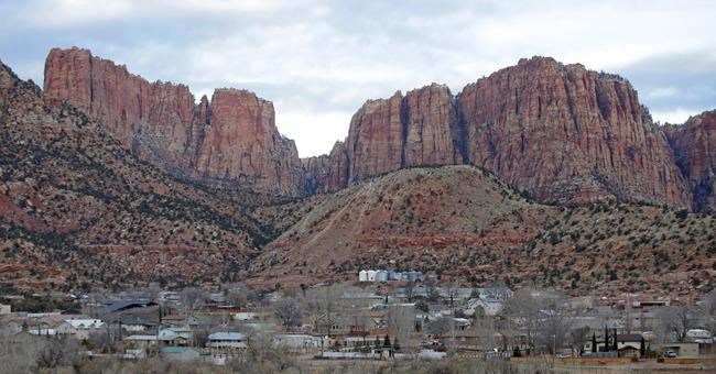 Witness: Officers in polygamous towns try to stop evictions | iNFOnews.ca