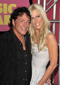 Journey guitarist claims San Francisco gouged him on city fee for lavish nuptials | iNFOnews.ca Journey guitarist claims San Francisco gouged him on city fee for lavish nuptials | iNFOnews.ca