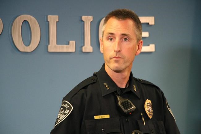 Anchorage police shoot man pointing gun at people in park | iNFOnews.ca