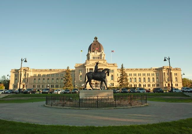 Saskatchewan announces 19 new cases of COVID-19 as infections rise | iNFOnews.ca Saskatchewan announces 19 new cases of COVID-19 as infections rise | iNFOnews.ca