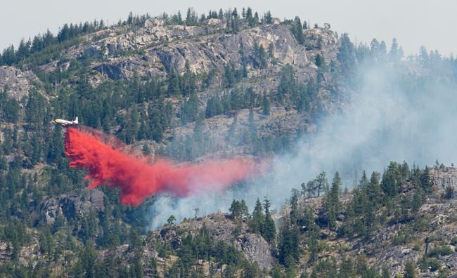 Winds fan flames of B.C. wildfire as crews race to battle the blaze | iNFOnews.ca Winds fan flames of B.C. wildfire as crews race to battle the blaze | iNFOnews.ca