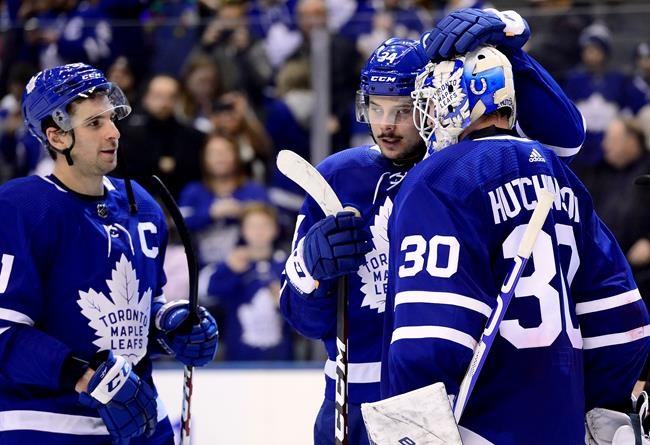Michael Hutchinson gets first win of season, Leafs beat Red Wings | iNFOnews.ca