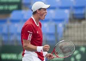 Pospisil gives Canada strong start with straight-sets win in Davis Cup tie | iNFOnews.ca CP20120508