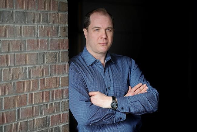 Quebec high-school finance course 'concocted by the banks,' according to unions | iNFOnews.ca