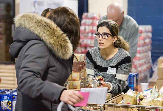 New program aims to have Quebec food banks get unsold surplus grocery store food | iNFOnews.ca