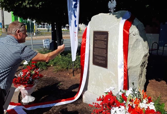 Monument honouring Polish immigrants erected at Pier 21 in Halifax | iNFOnews.ca Monument honouring Polish immigrants erected at Pier 21 in Halifax | iNFOnews.ca