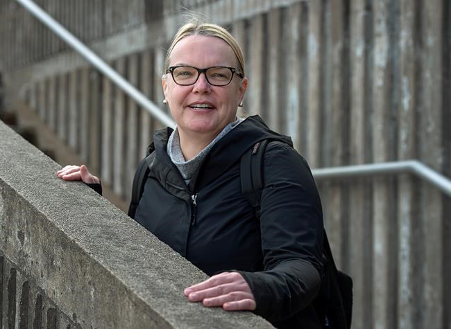 Shift to online learning due to COVID-19 requires rethink of teaching: experts | iNFOnews.ca