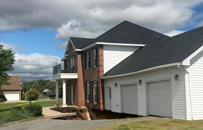 Mother recalls the night her Nova Scotia 'dream home' fell into the ground | iNFOnews.ca