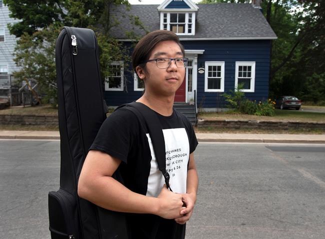 On small Maritime campuses, a reopening that for many means a quiet room, alone | iNFOnews.ca