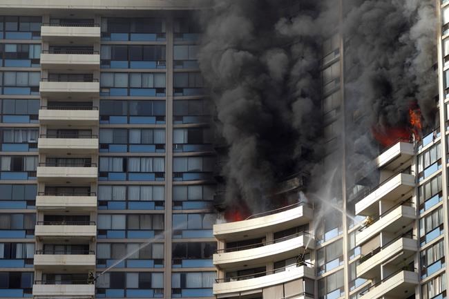 3 dead in fire at Honolulu high-rise with no sprinklers | iNFOnews.ca
