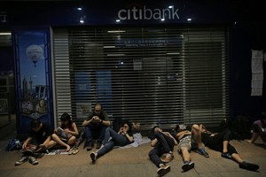 Hong Kong protests cause short-term pain, longer-term risks for role as business hub | iNFOnews.ca CP30126618