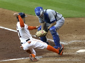 Singleton's inside-the-park HR on of 3 Astros homers in 8-2 win over Blue Jays | iNFOnews.ca CP29362742